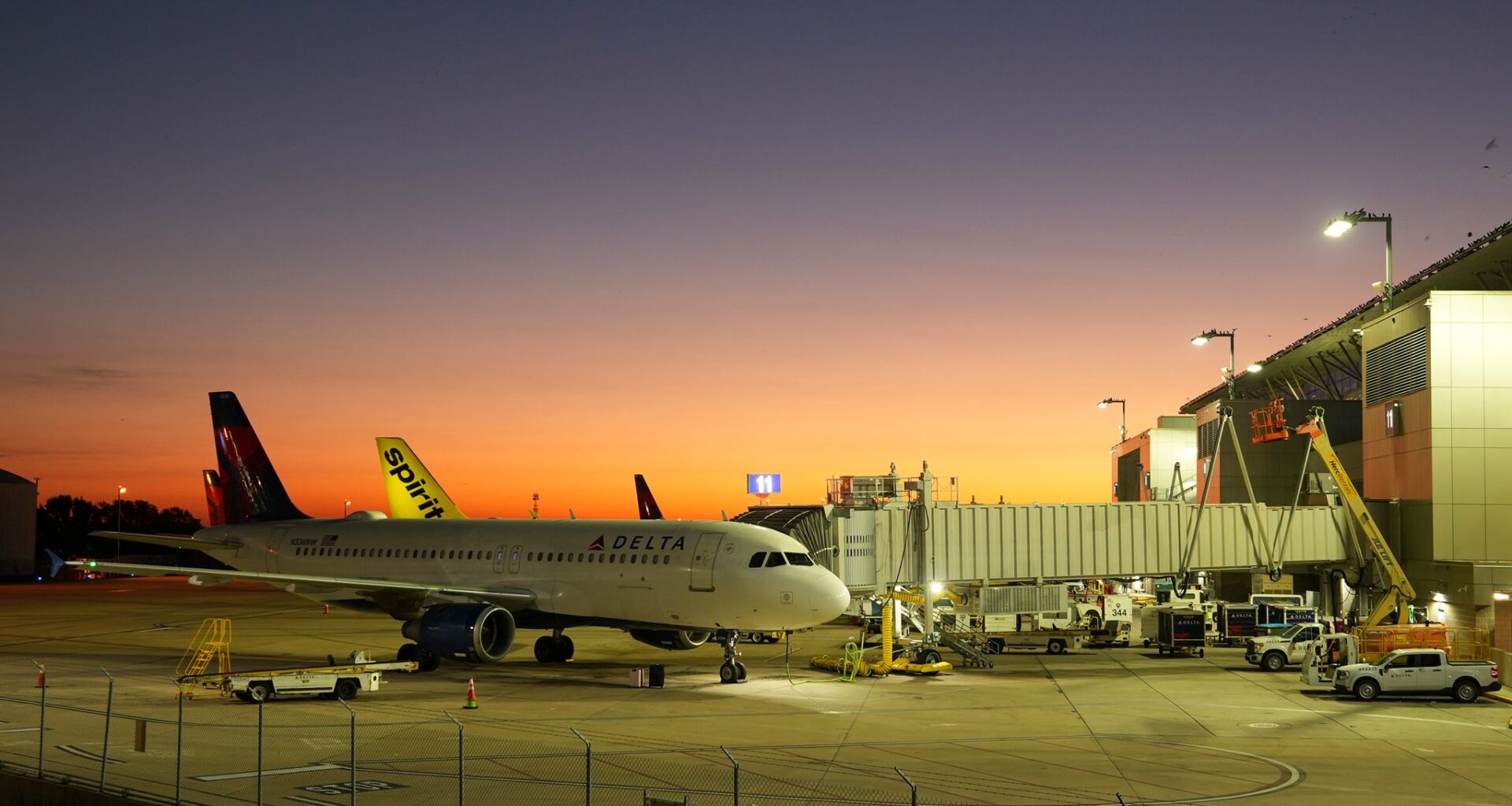 Austin airport lines to be long again this weekend amid SXSW, shutdown