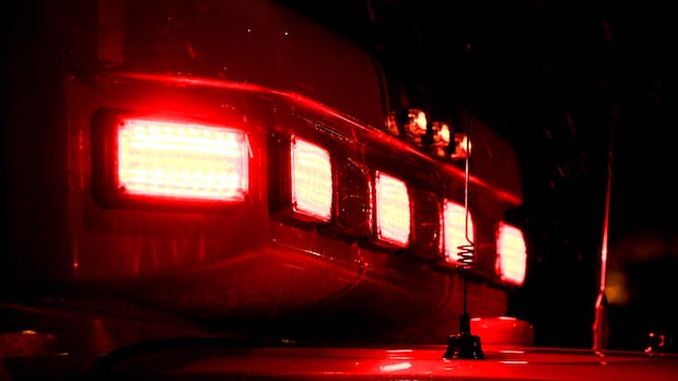 Fire erupts at Saskatoon battery store, shutting down 4 blocks of Circle Drive