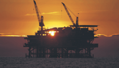 FTSE 100 stocks rise as Brent crude oil prices jump 1.8% to $104.98 amid Strait of Hormuz tensions and Trumps Iran stance