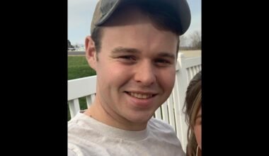 Former reality TV star Joseph Duggar accused of molesting 9-year-old girl in Florida