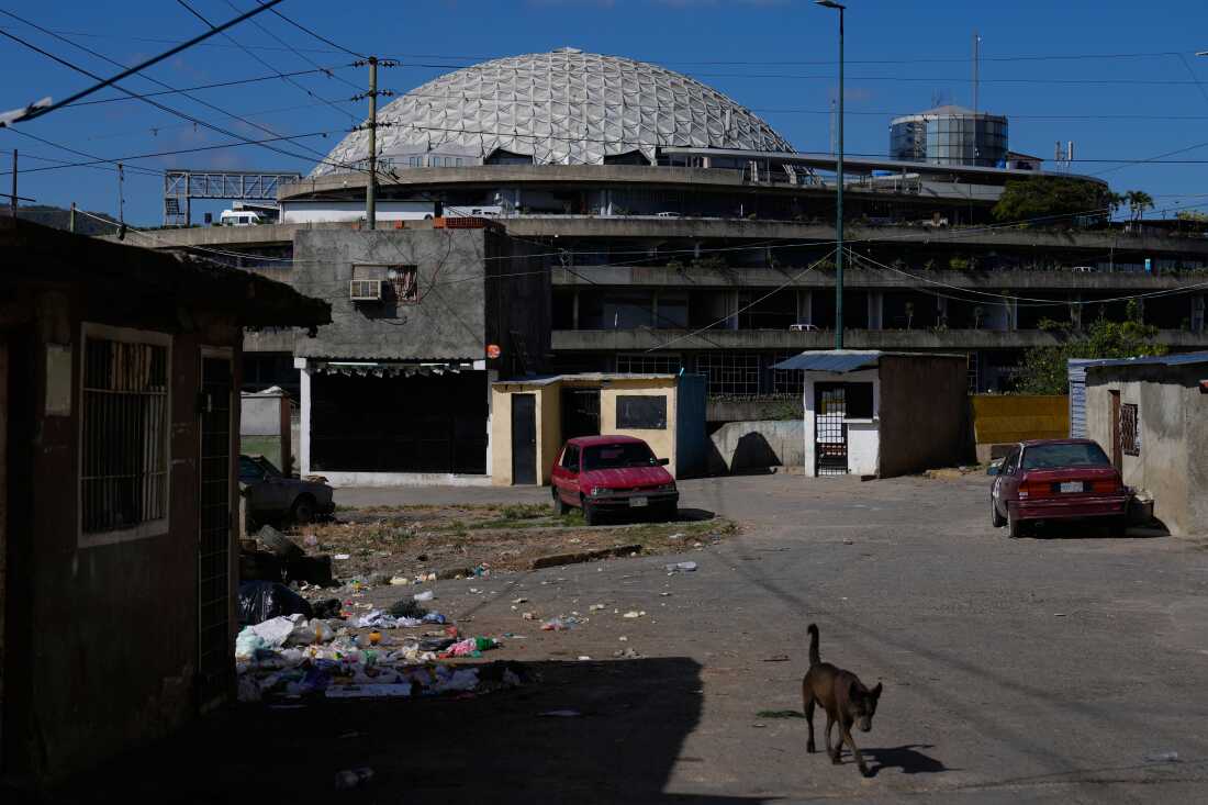 El Helicoide, the headquarters of Venezuela's intelligence service and detention center, stands in Caracas, Venezuela, Jan. 9, after National Assembly President Jorge Rodríguez said the government would release Venezuelan and foreign prisoners.