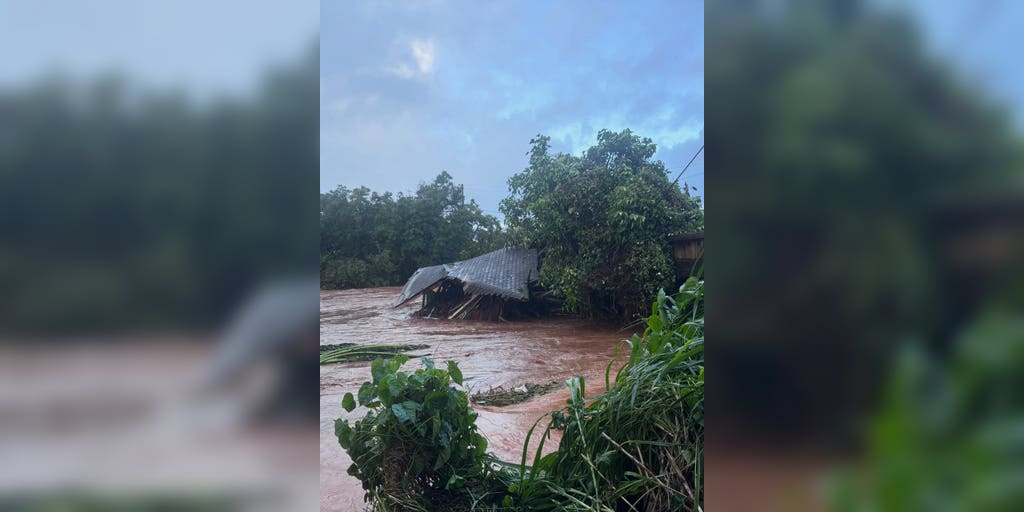Rescues, evaucations continue as Hawaii sees worst flood in 20 years
