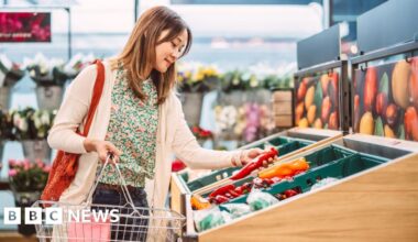Food prices likely to rise due to Iran war, farmers' union says - BBC