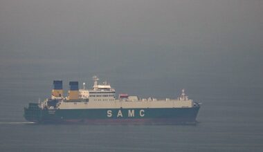 Iran vows to strike US bases' power plants as Trump's deadline on Strait of Hormuz nears