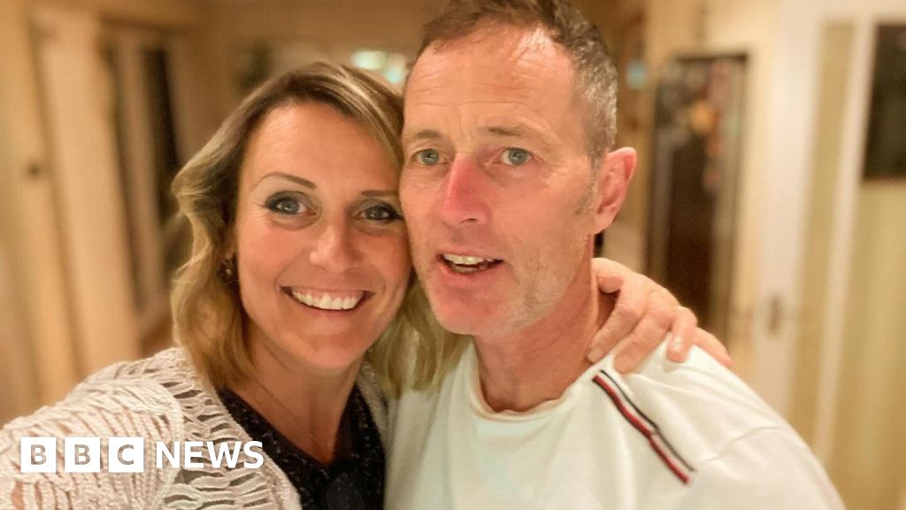 British couple in Iran prison say situation is 'life-threatening' - BBC