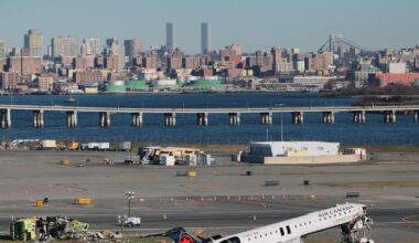 NTSB flags missing transponder, tower staffing in LaGuardia crash