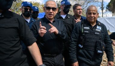 The National Desk dark theme brand icon