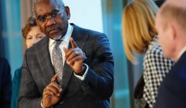 Critics Slam Meeks, Jeffries Pushing Off War Powers Bill Just as It Gets Enough Votes to Pass