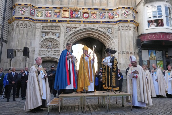 Sarah Mullally speaks to the public after the Enthronement Ceremony installing her as archbishop of Canterbury in Canterbury, England, Wednesday, March 25, 2026, the first woman ever to lead the Church of England. (AP Photo/Alastair Grant)
