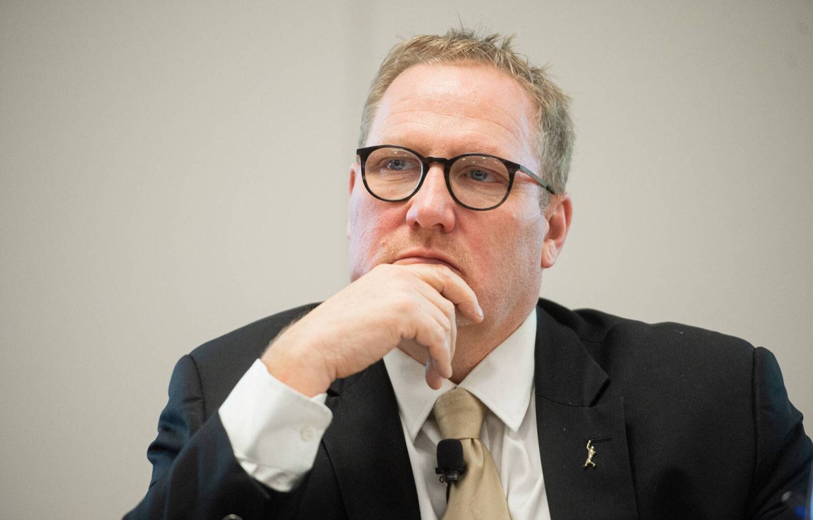 Former Tory cabinet minister Fielding charged with sexual assault – Winnipeg Free Press