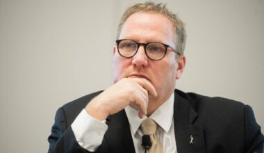 Former Tory cabinet minister Fielding charged with sexual assault – Winnipeg Free Press