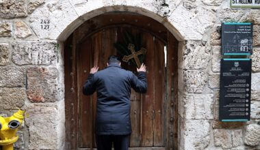 Israel police defend decision to close Jerusalem holy sites on Palm Sunday