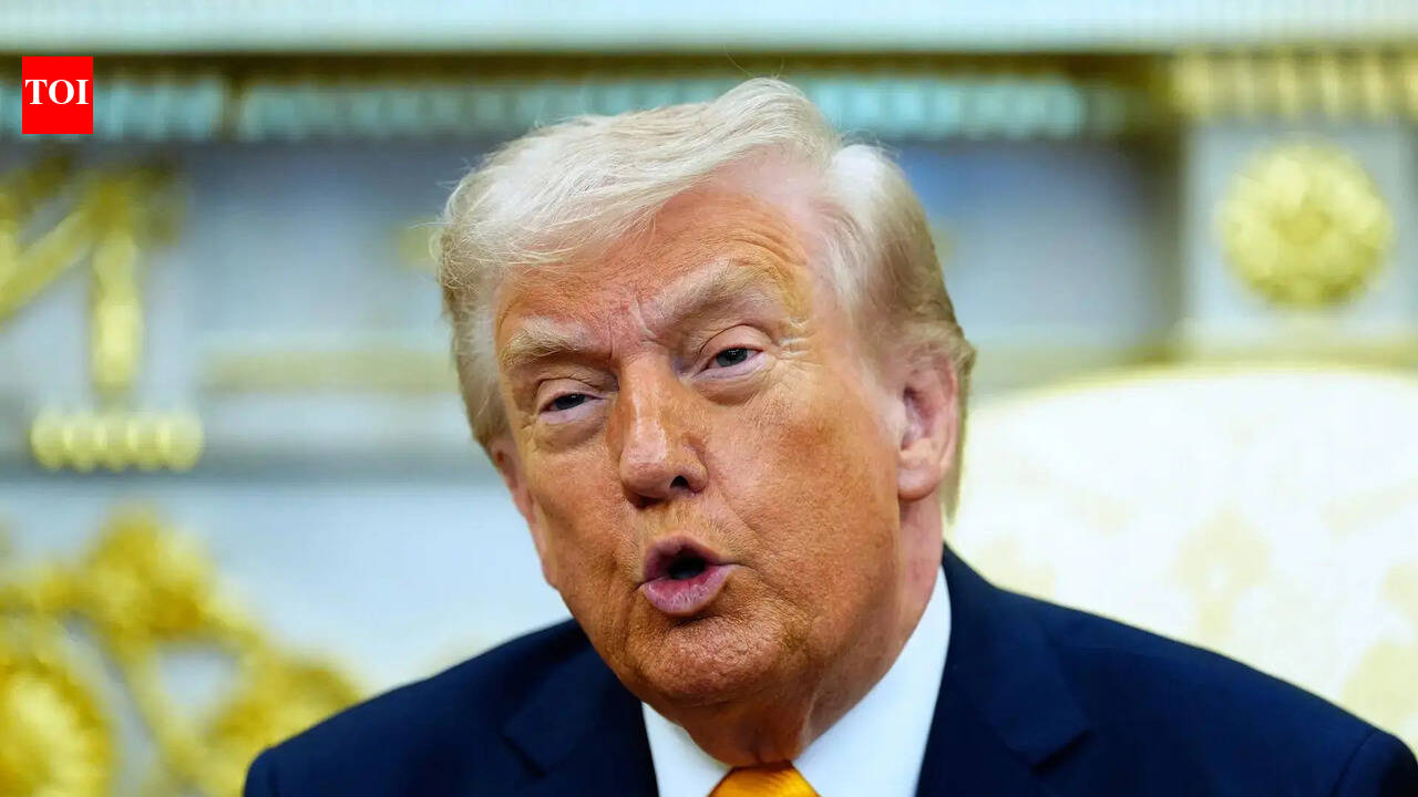 Explosions heard in southern Iran, talks on de-escalation under way in Pakistan