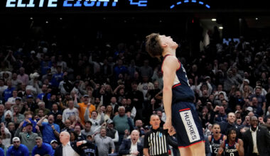 Braylon Mullins' buzzer-beater lifts UConn to win over Duke