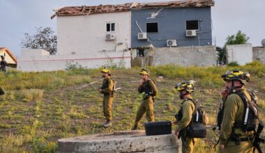 Trump threatens to ‘obliterate’ Iran’s energy sources