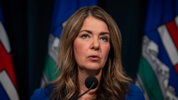 Alberta pushing for constitutional change to give provinces say over appointment of judges