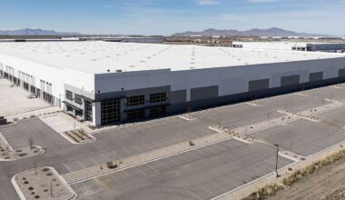 Feds plan 'mega center' that could house 10,000 immigrant detainees, Salt Lake mayor says