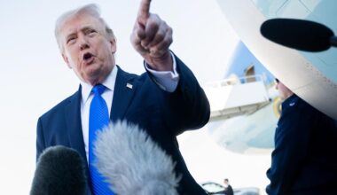 Trump hints he'd be willing to leave Iran without taking the Strait of Hormuz. Market watchers are skeptical.