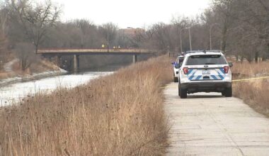 Body found in Chicago River in Lincoln Square near Foster and Virginia avenues; death investigation underway: police department