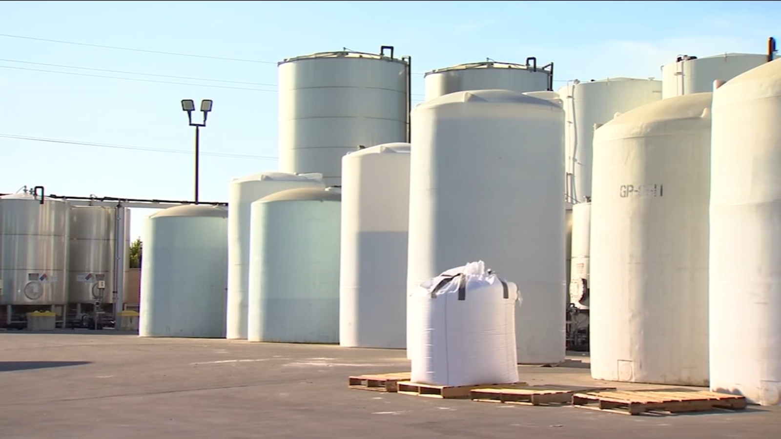 Rising prices of fertilizer raise concerns for Valley farmers amid Iran war