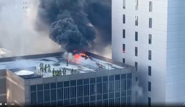 Midtown fire sends smoke into the air near St. Patrick's Day Parade in Manhattan, NYC