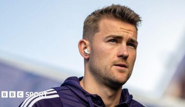 Manchester United defender Matthijs de Ligt arriving at Crystal Palace on 30 November