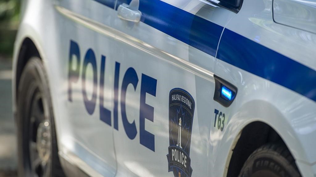 Man found with gunshot wound in Dartmouth