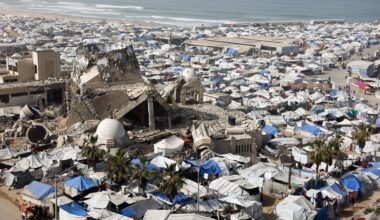 Israeli attacks on police sites kill six in southern, central Gaza | Israel-Palestine conflict News