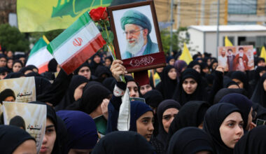 Hezbollah supporters Rally in solidarity with Iran, in Beirut