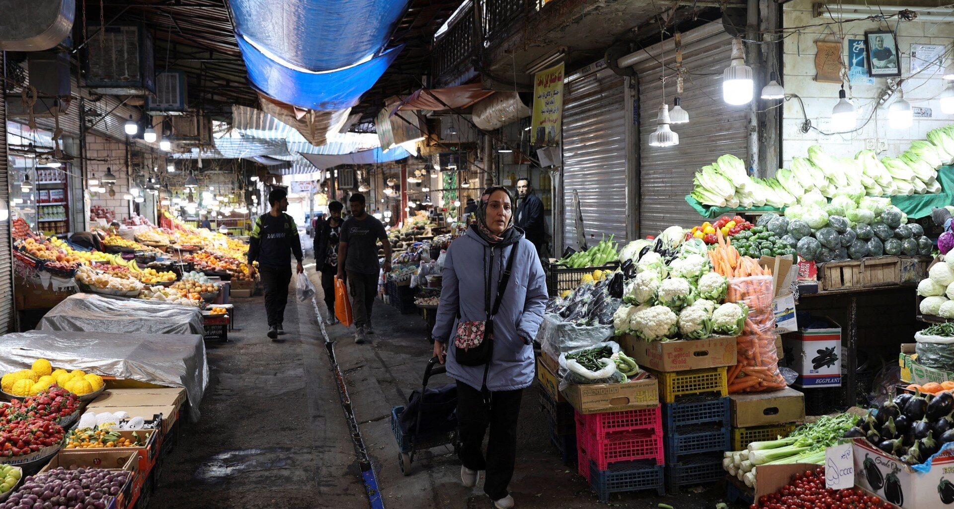 Iranians get by as US, Israeli bombs rain down, internet blocked | Israel-Iran conflict News