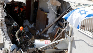 Iranian missile barrages damage building in Tel Aviv