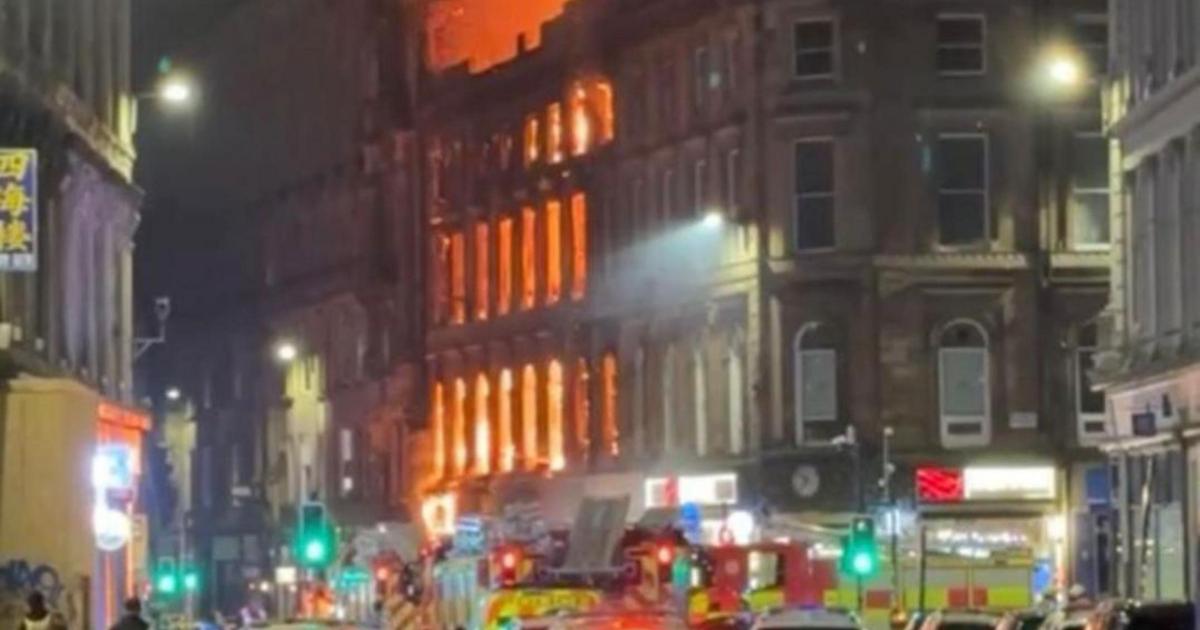 Huge Glasgow Central station fire causes travel chaos