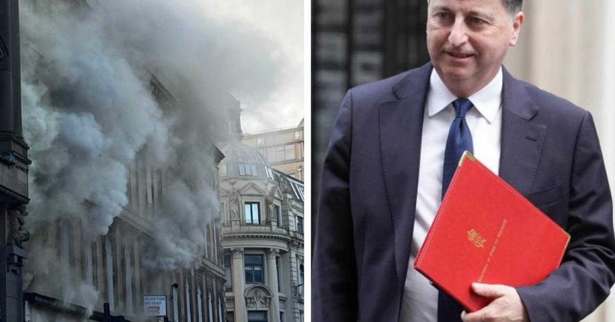 Douglas Alexander slated after Glasgow fire error