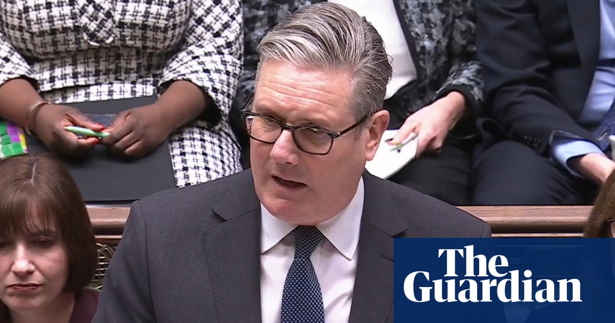 Starmer attacks Badenoch and Farage over Iran war support U-turns at raucous PMQs | PMQs