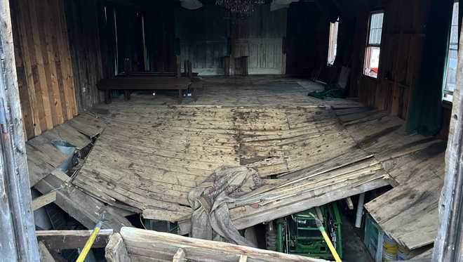 wedding venue floor collapse