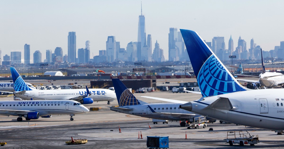 United Airlines says it will boot passengers who refuse to use headphones on planes