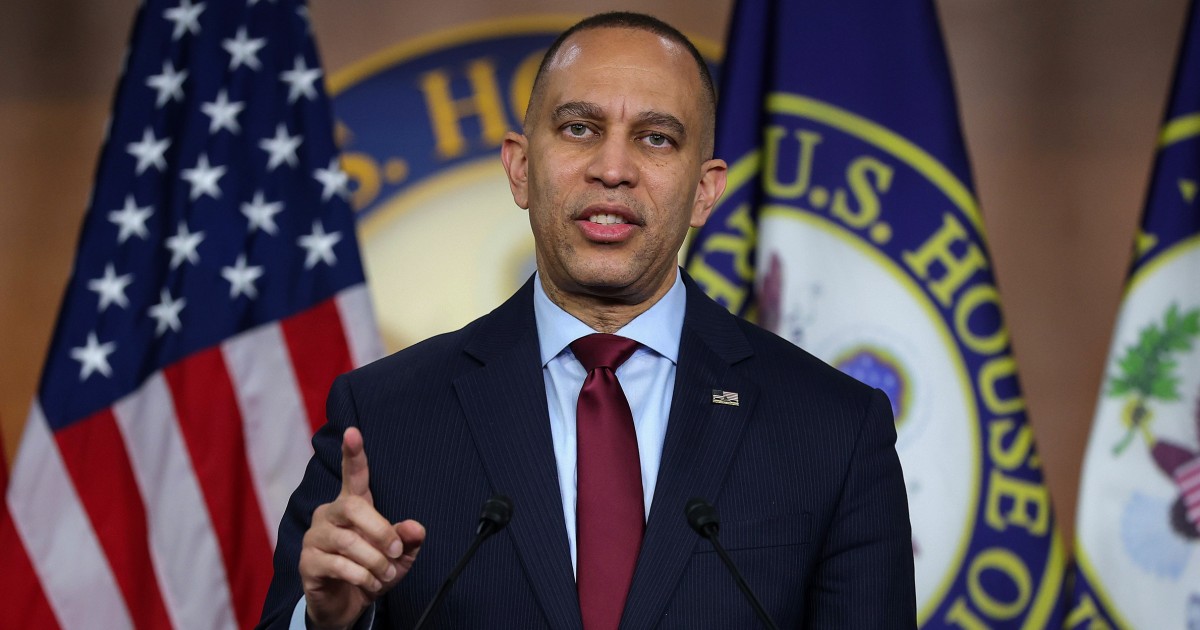 Hakeem Jeffries won't commit to blocking additional Iran war funding