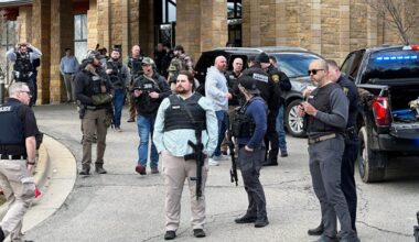 Suspect dead in Temple Israel shooting in Michigan, sources say