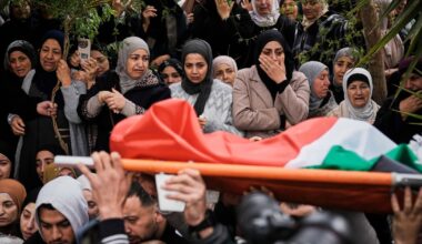 Israeli soldiers fire on family car in occupied West Bank, killing 4