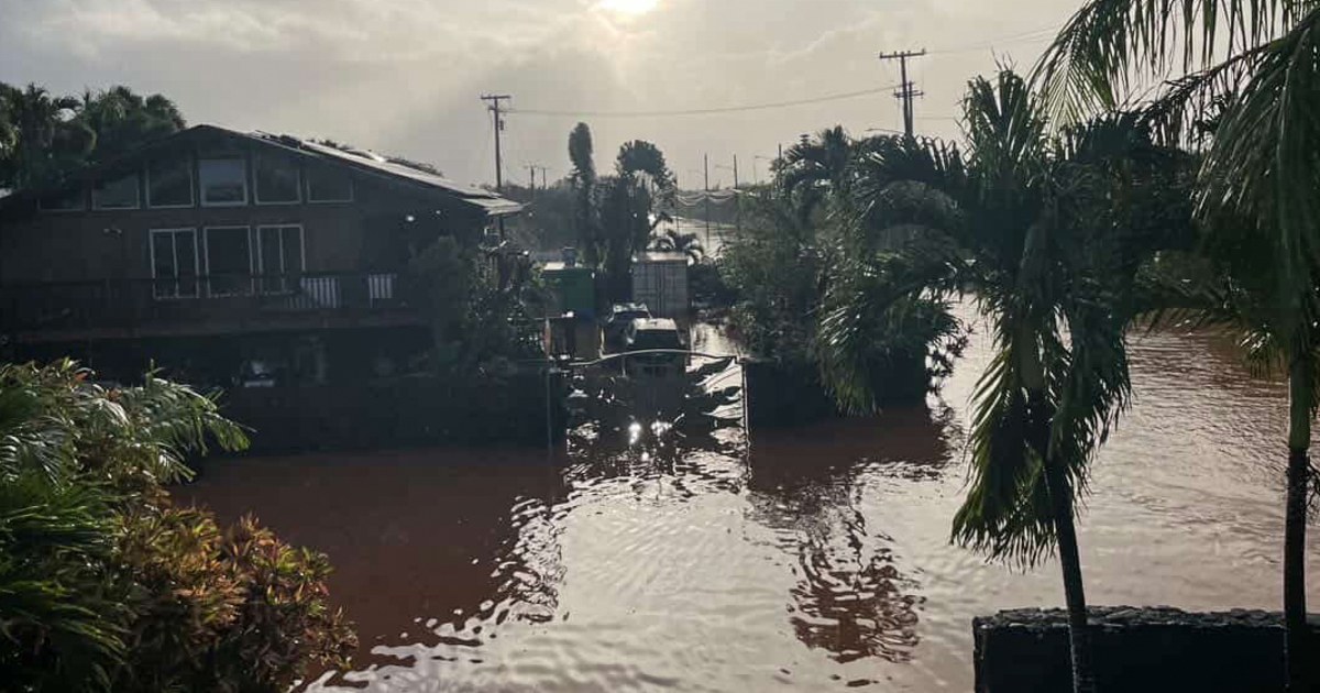 Evacuations ordered in Oahu as floods put dam at risk of failure