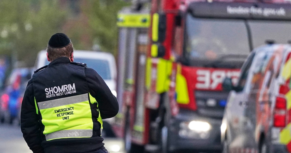 Jewish volunteer ambulances set on fire in London in apparent antisemitic attack