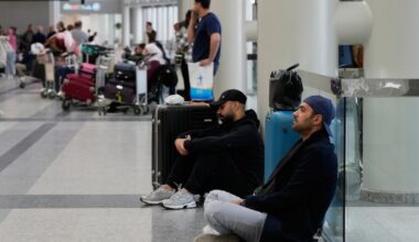 Ottawa arranges charter, commercial flights to help evacuate Canadians from Middle East