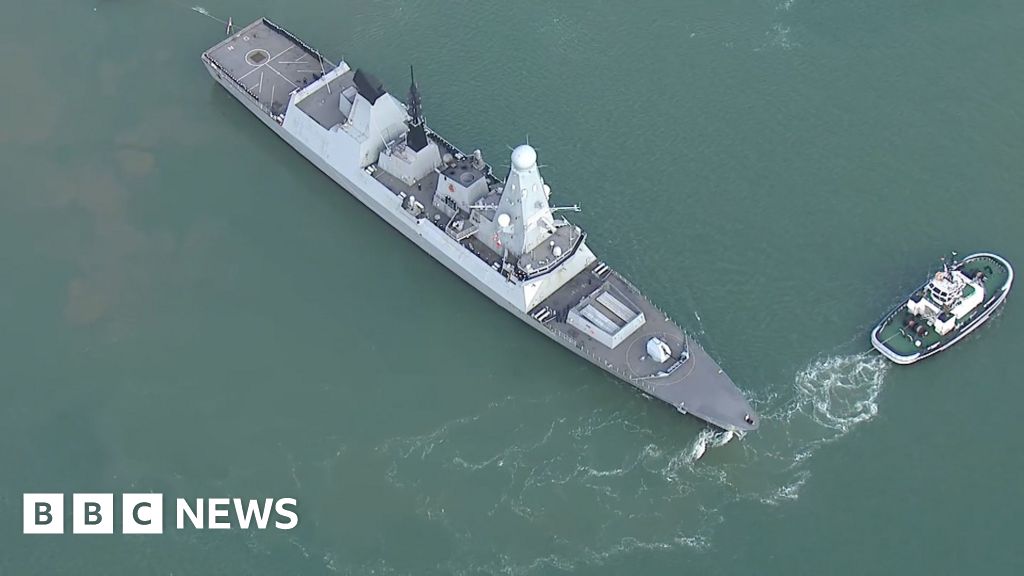 HMS Dragon sets sail from Portsmouth and heads to Cyprus