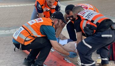 2 Killed, 1 Seriously Wounded as Iranian Cluster Missile Hits Central Israel; 6 Impact Sites Reported 