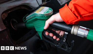 US eases Russia oil sanctions as Iran war pushes up energy prices - BBC