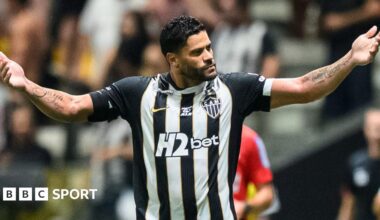 Givanildo Hulk of Atletico Mineiro celebrates
