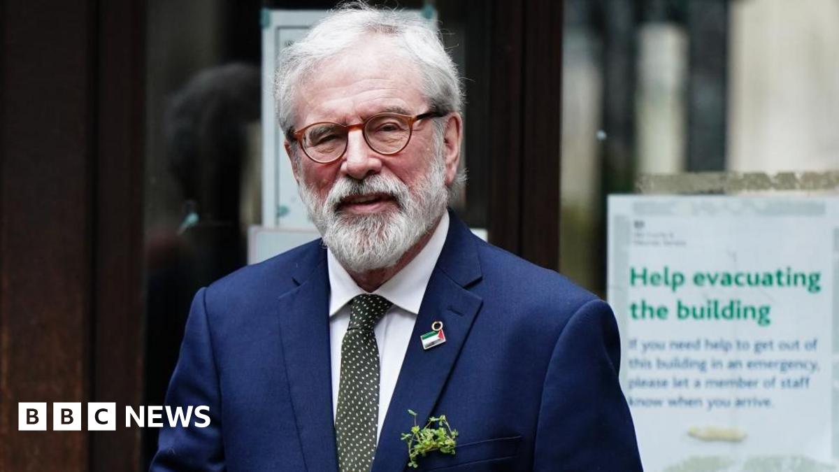 Gerry Adams takes the stand over claims he had role in IRA bombings