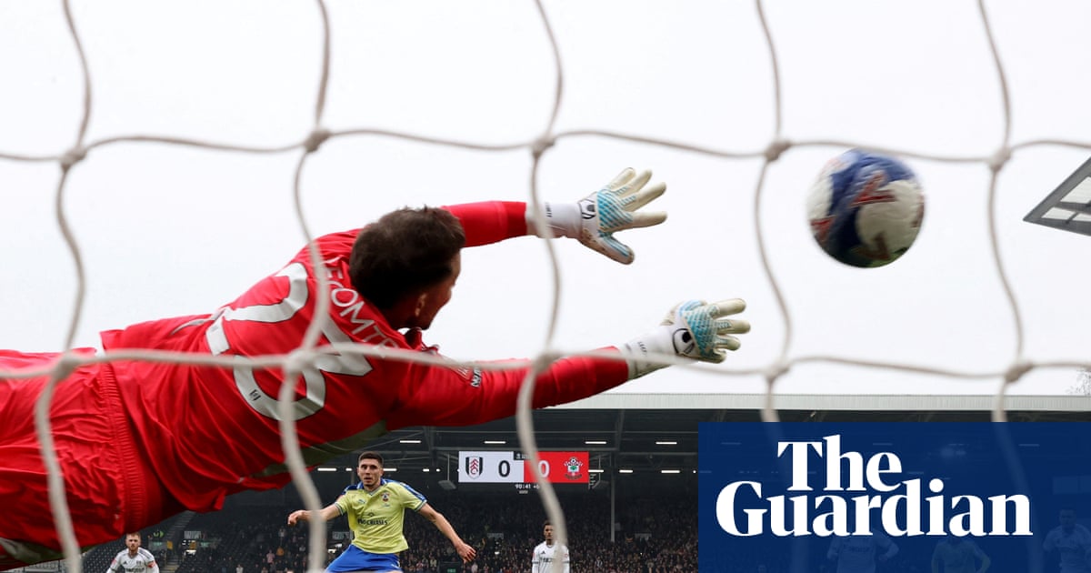 Southampton into last eight after Ross Stewart’s late penalty upsets Fulham | FA Cup
