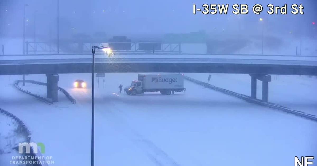 Live updates on Minnesota winter storm: Blizzard conditions, school closings Monday