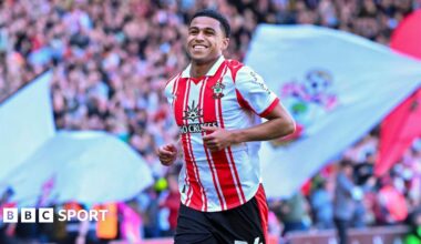 Southampton 2-0 Oxford United: Charles scores stunner against U's